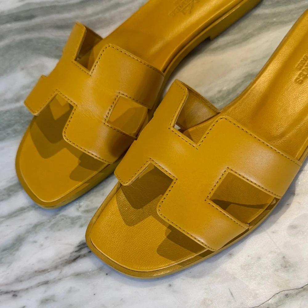 Hermes Oran Yellow Slide Sandals - Picture 2 of 6